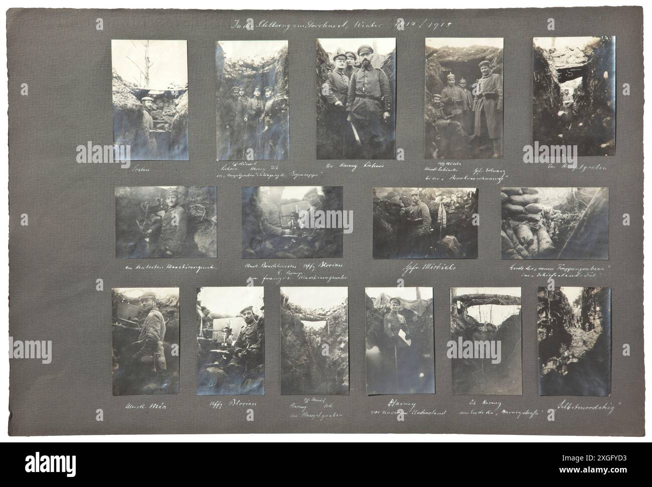 La grande tenuta fotografica di un ufficiale di fanteria posizionato sul fronte occidentale. Più di 800 immagini (50 x 34 cm) incollate su circa 110 pagine, le pagine in ordine cronologico da 1914 a 1918 ed etichettate. Immagini di guerra di posizione e trincea, carri armati distrutti, ecc. Fotografie molto interessanti, la cui disposizione cronologica è di grande interesse per la ricerca. Storico, storico, XX secolo, 1910, prima guerra mondiale/prima guerra mondiale, guerra mondiale, guerre mondiali, Foto Stock