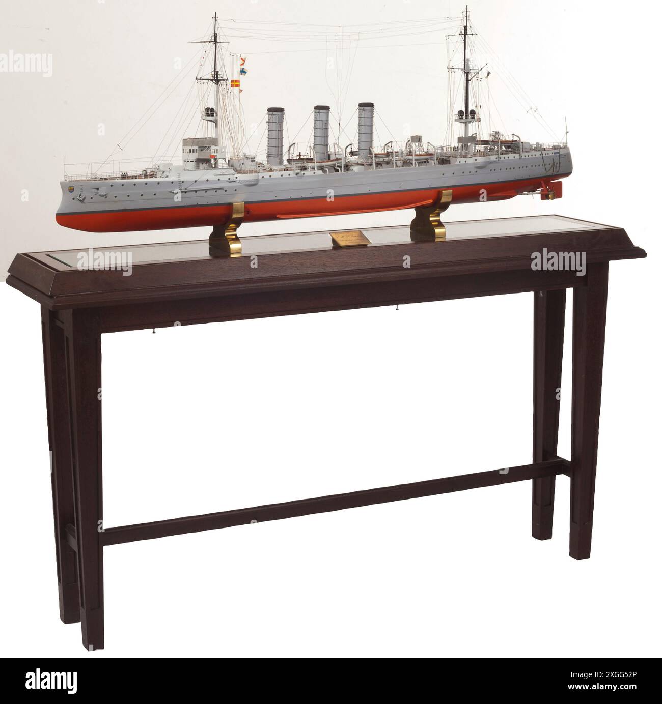 Un modello di SMS "Emden", un incrociatore leggero della Marina imperiale tedesca, modello completo in scala 1:100. Lunghezza 120 cm, DISPONIBILE IN HOTEL Foto Stock