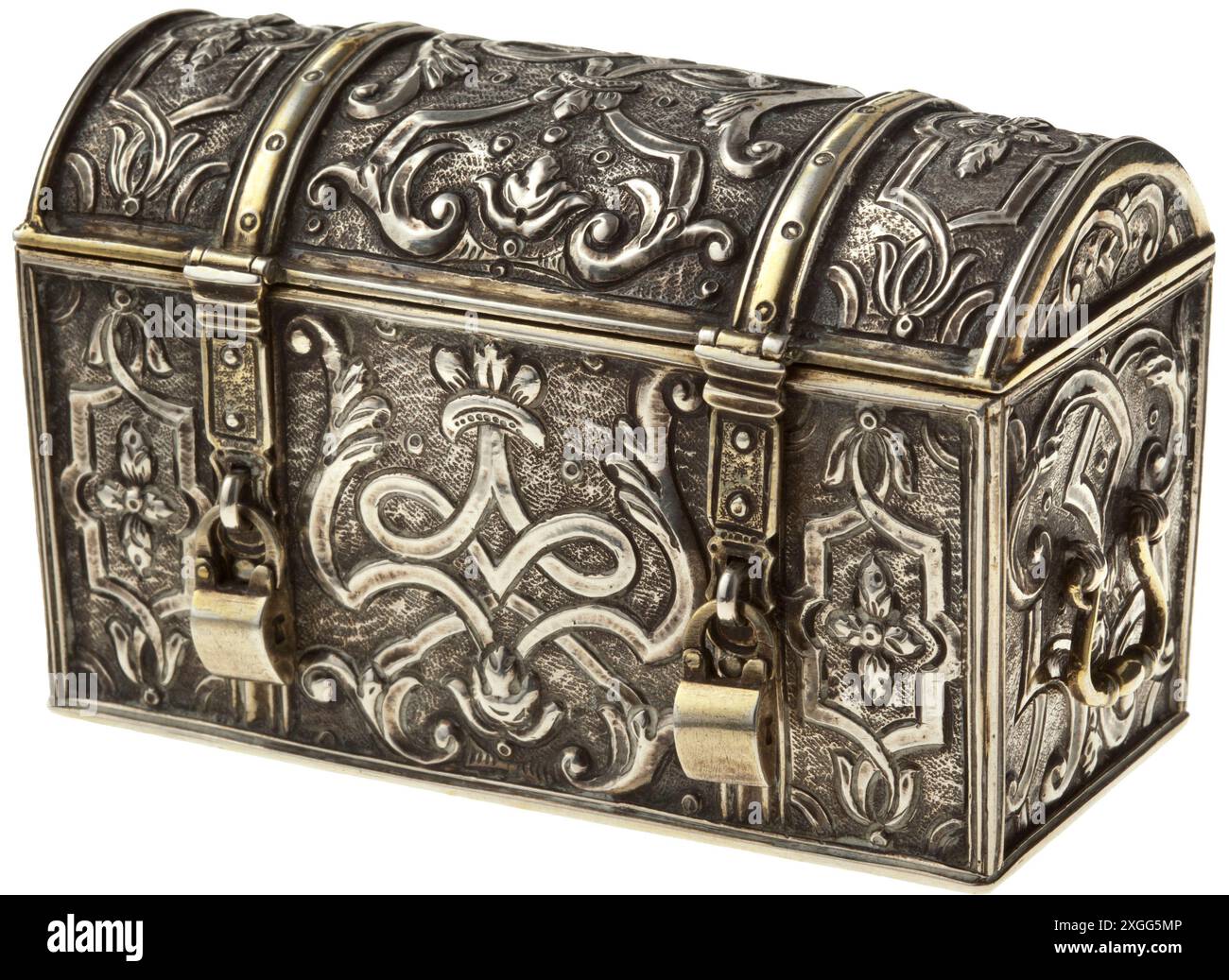 Un petto in miniatura argento, Hanau, circa 1880/90, il corpo rettangolare con un coperchio incernierato a cupola, RILASCIATO IN PROPRIETÀ Foto Stock