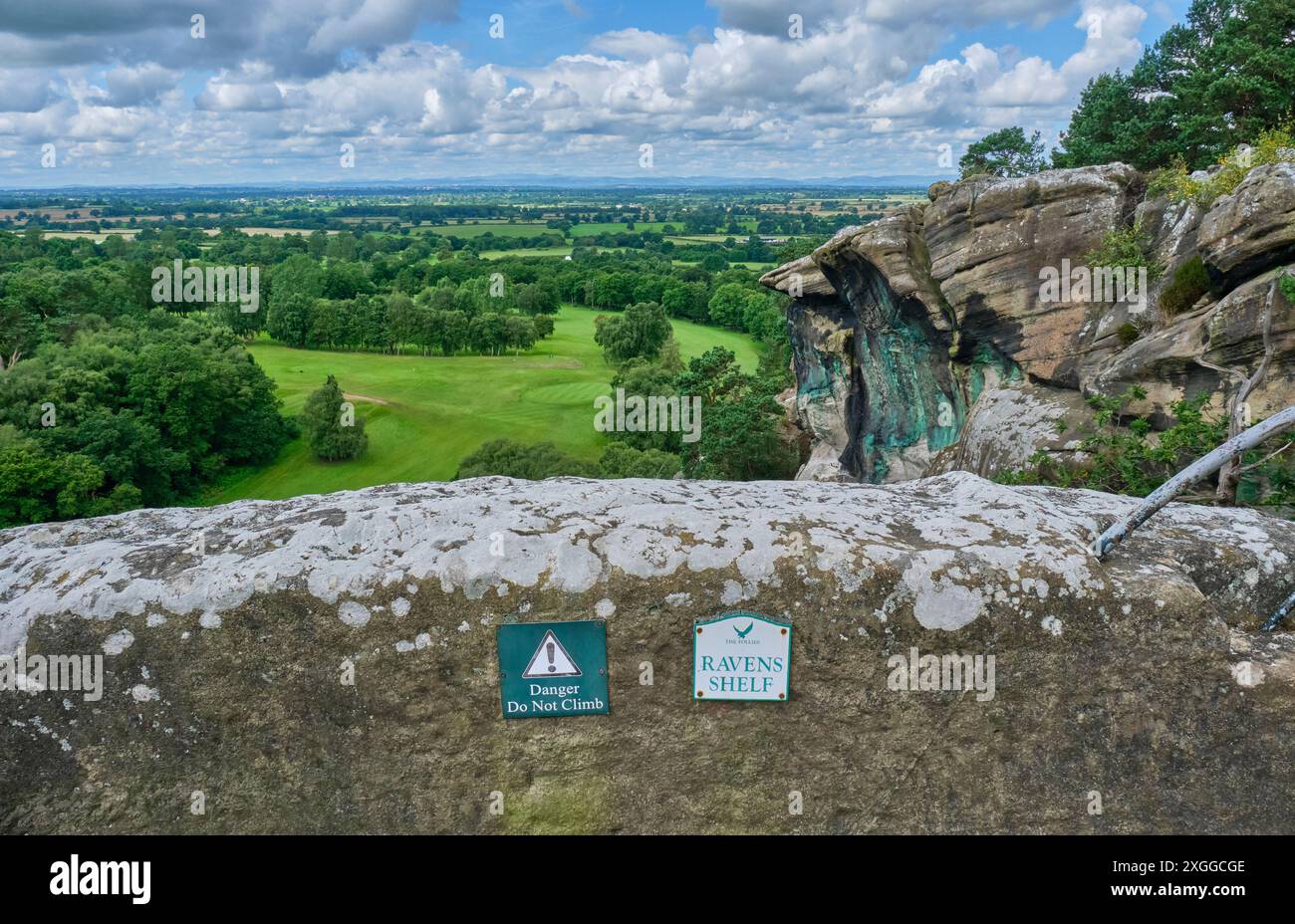 Raven's Shelf a Hawkstone Follies, Hawkstone Park, Weston-under-Redcastle, Shrewsbury, Shropshire Foto Stock