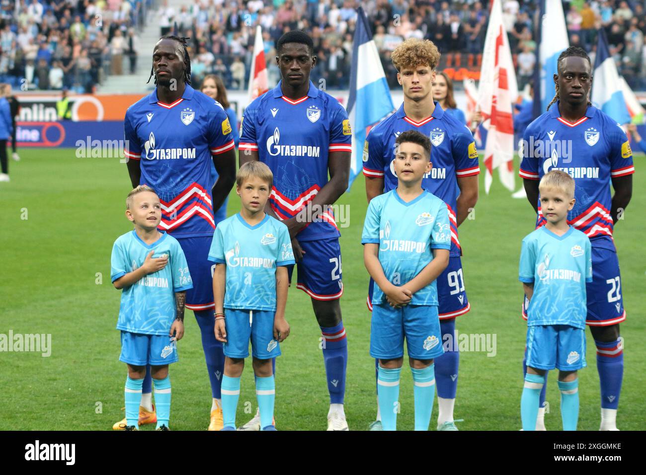 San Pietroburgo, Russia. 8 luglio 2024. Cherif Ndiaye (L), Nasser Djiga (24), Lazar Jovanovic (91), Euciodalcio Gomes, noto come Dalcio (R) di Crvena Zvezda visto durante la partita di calcio della Winline Summer Cup tra Zenit San Pietroburgo e Crvena Zvezda alla Gazprom Arena. Punteggio finale: Zenit 1:2 Crvena Zvezda. (Foto di Maksim Konstantinov/SOPA Images/Sipa USA) credito: SIPA USA/Alamy Live News Foto Stock