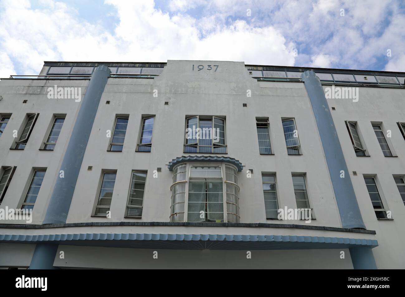 Facciata in stile art deco dell'ex Playhouse Theatre di Saint Helier Foto Stock