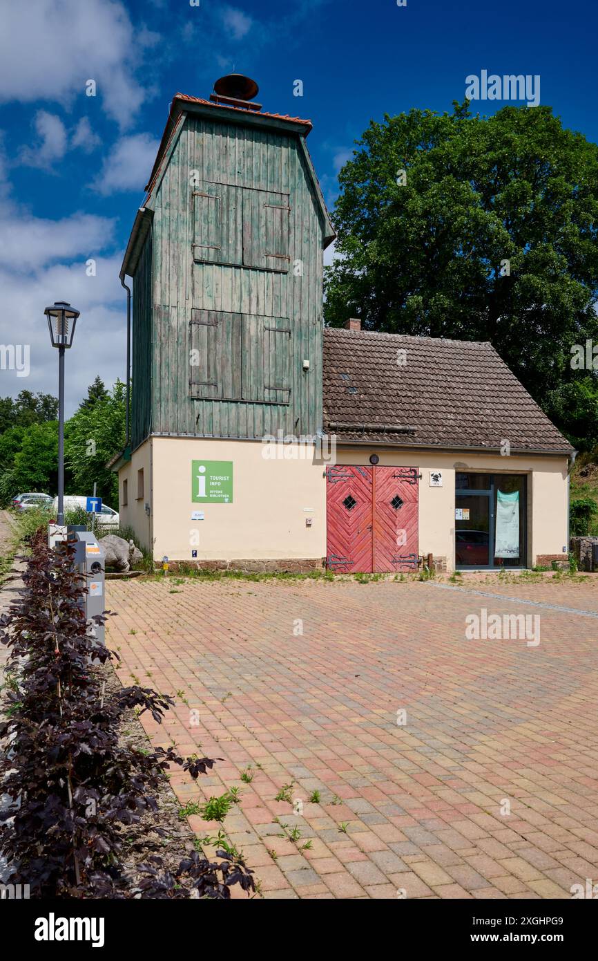 Vecchia caserma dei pompieri di Boitzenburg, Boitzenburger Land, Uckermark, Brandeburgo, Germania, Europa Foto Stock