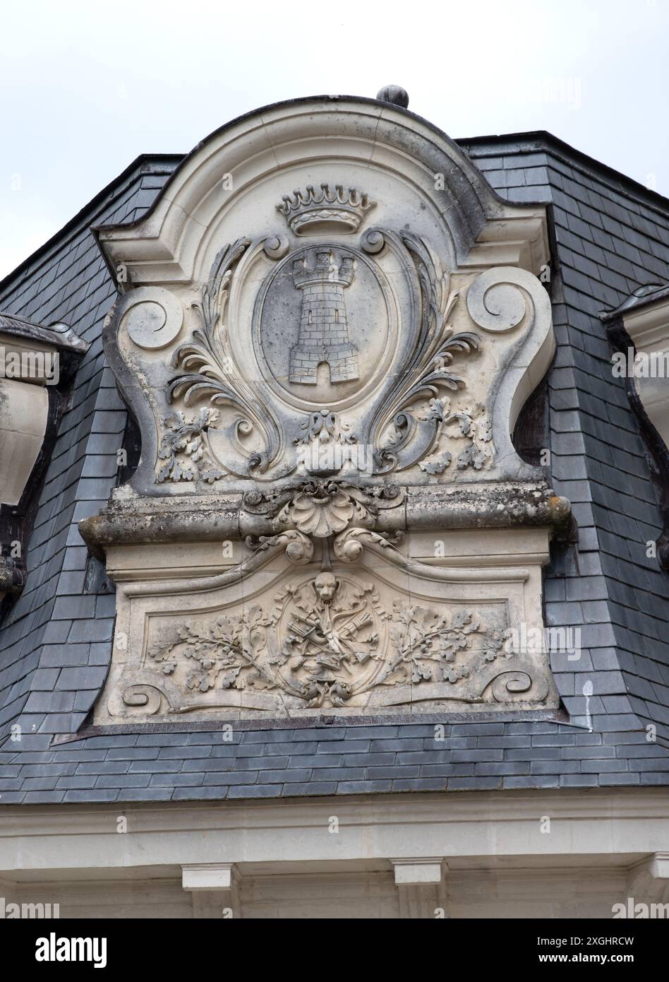 Rilievo araldico intagliato sopra la porta del Belvedere, Chateau de Villandry Foto Stock