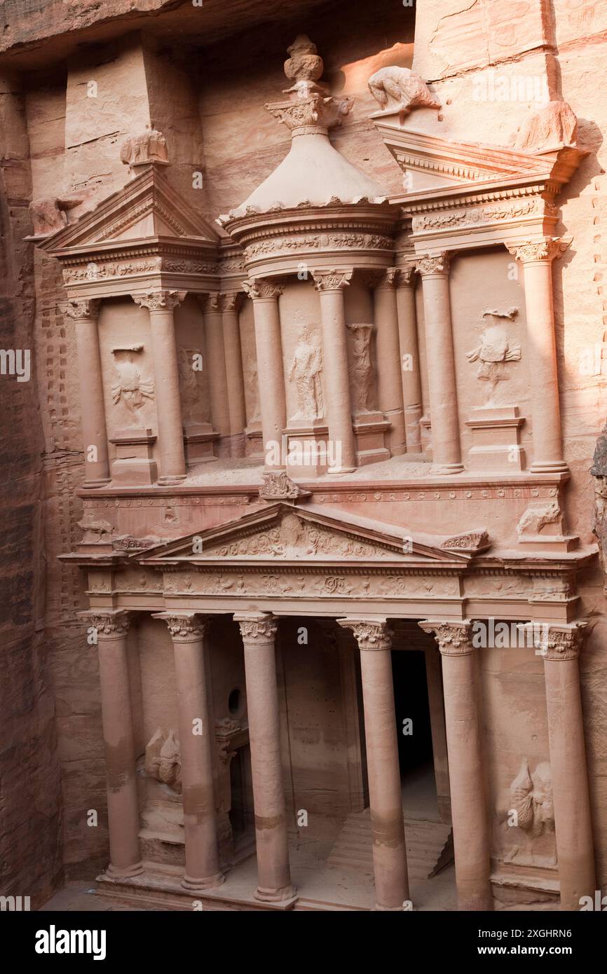 Il Tesoro, Petra, Jordan. Noto anche come al-Khazneh. Foto Stock