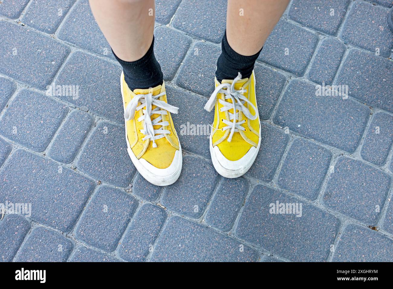 Scarpe da ginnastica gialle sale
