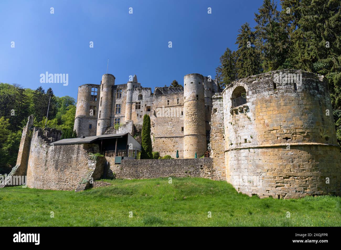 Europa, Lussemburgo, Grevenmacher, Castello di Beaufort (Les Châteaux de Beaufort) Foto Stock