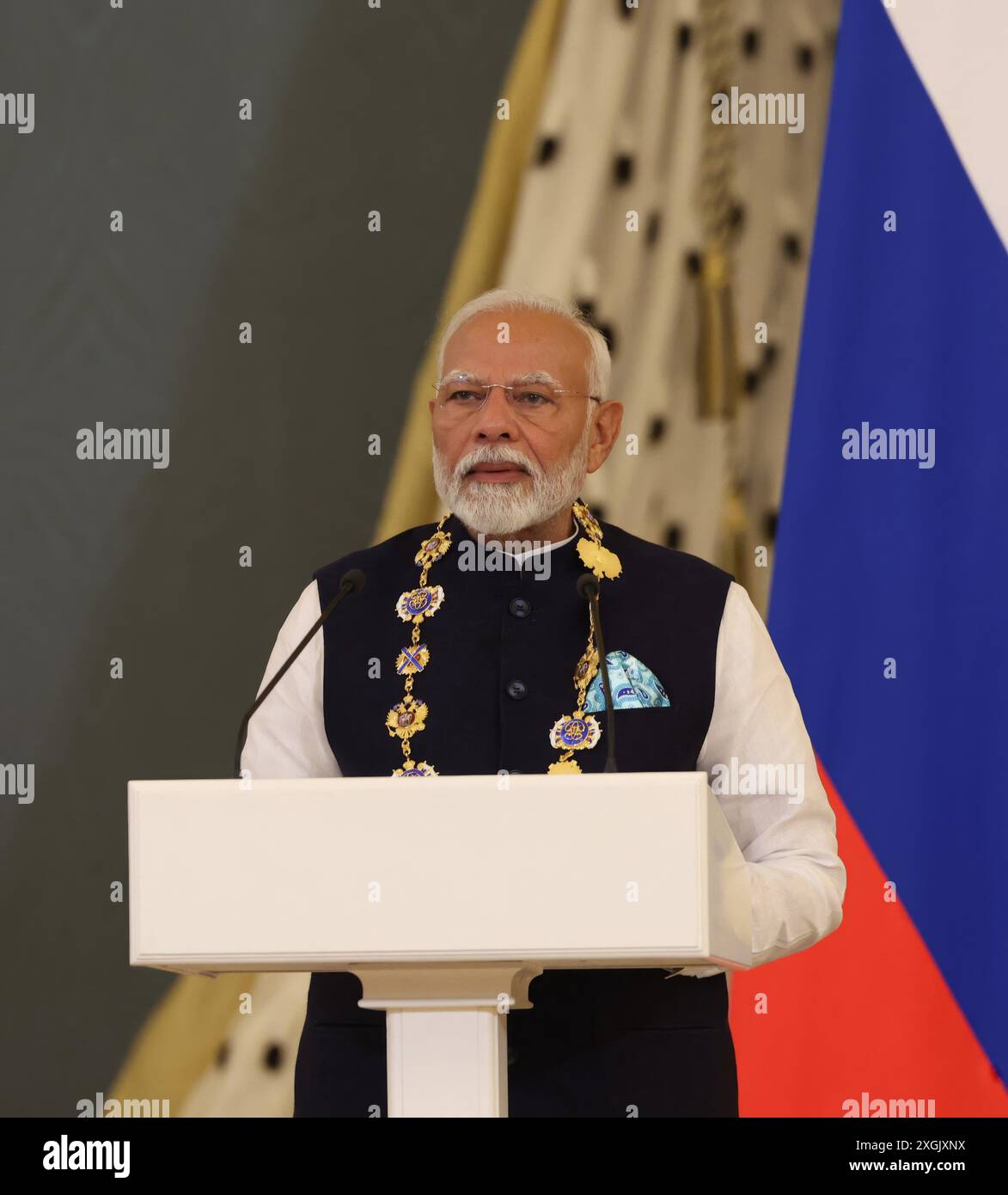 Mosca, Russia. 9 luglio 2024. Il primo ministro indiano Narendra modi ascolta una domanda di un giornalista durante una conferenza stampa congiunta ospitata dal presidente russo Vladimir Putin, al Grand Cremlino Palace, il 9 luglio 2024, nell'Oblast' di Mosca, in Russia. Credito: PIB/Ufficio informazioni stampa/Alamy Live News Foto Stock