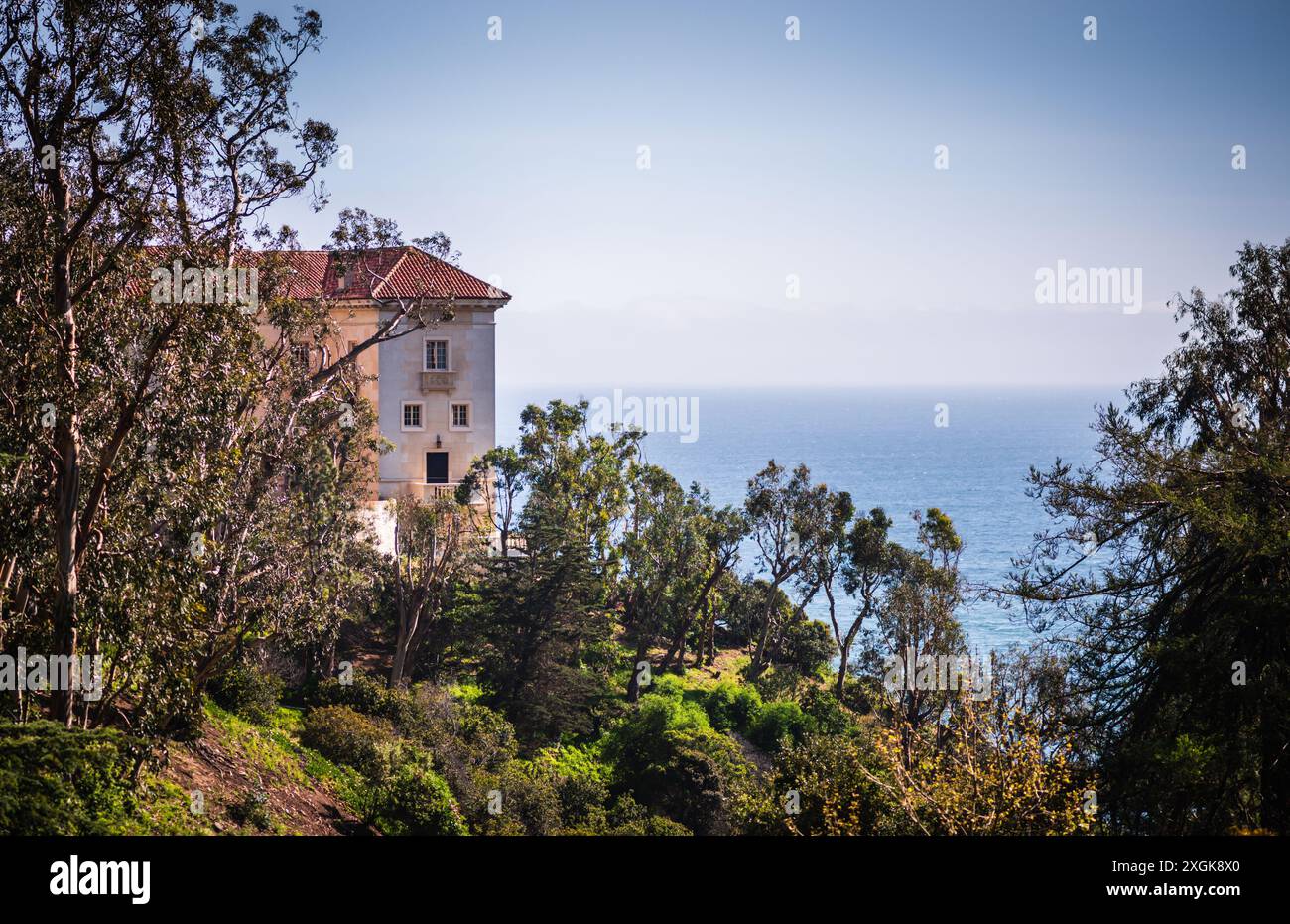 Pacific Palisades, California USA - 12 aprile 2017: Vista dell'Oceano Pacifico dal Getty Villa Museum. Foto Stock