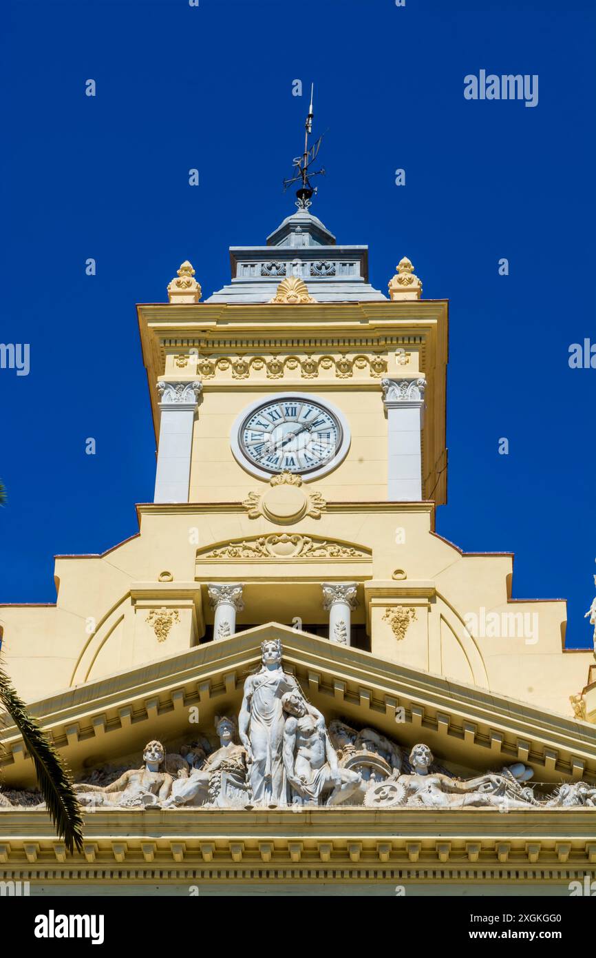 Ayuntamiento de Málaga (municipio di Malaga) o la Casona del Parque (residenza nel parco) e Pedro Luis Alonso Gardens malaga, spagna. Foto Stock