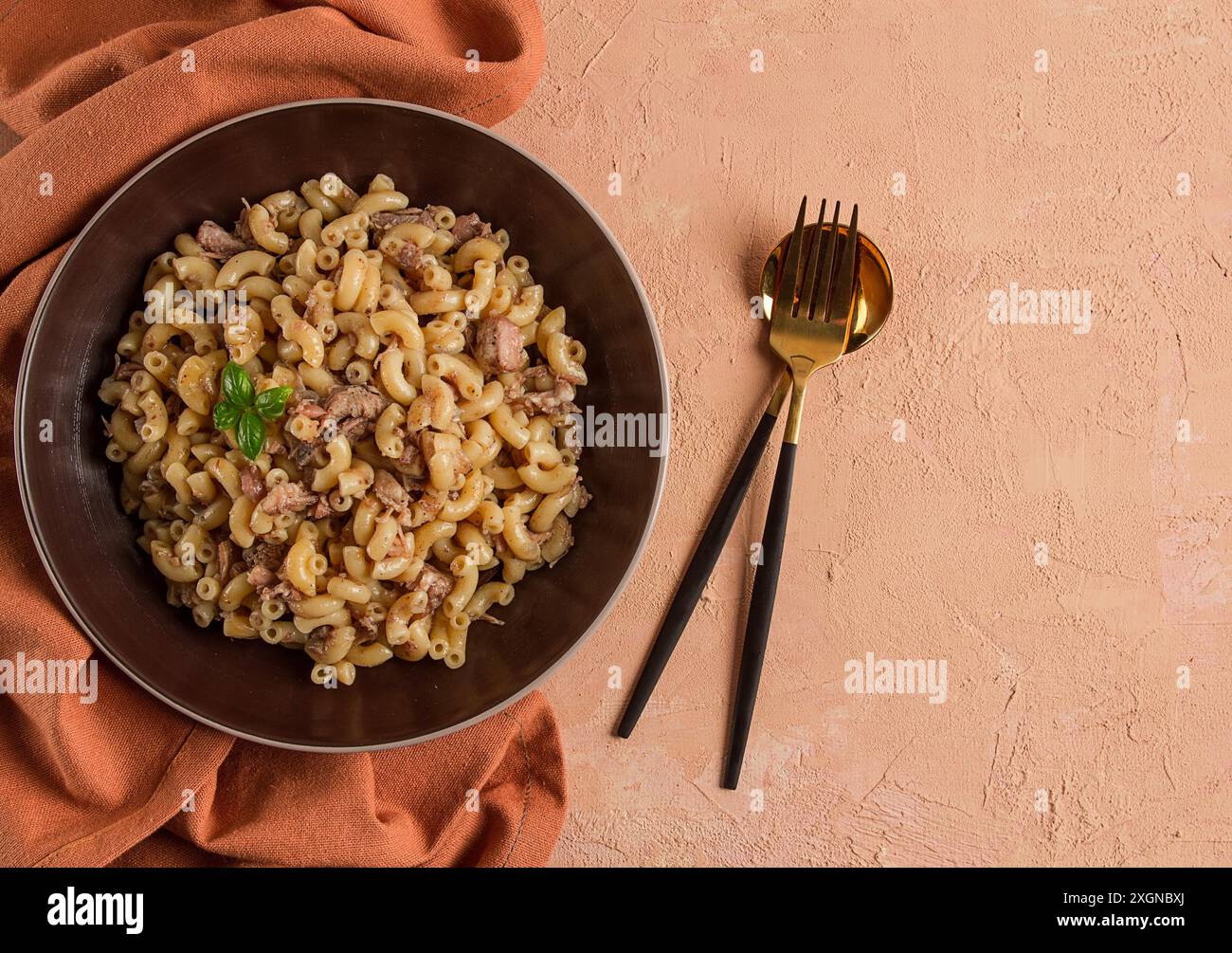 Pasta con carne stufata, pasta al marina, corna, fatti in casa, niente persone Foto Stock