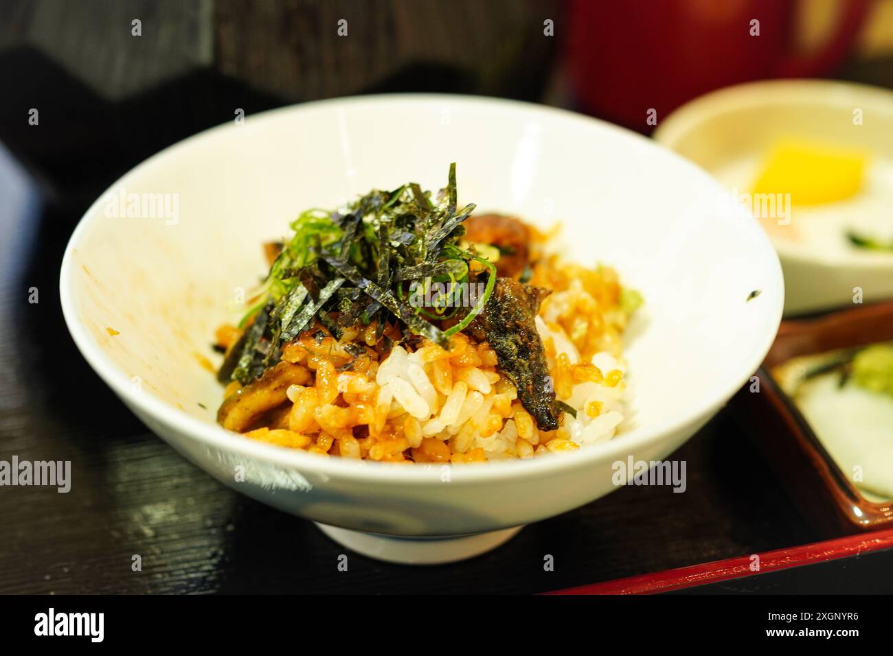 Recipiente per riso con anguilla grigliata Unagi Hitsumabushi Foto Stock