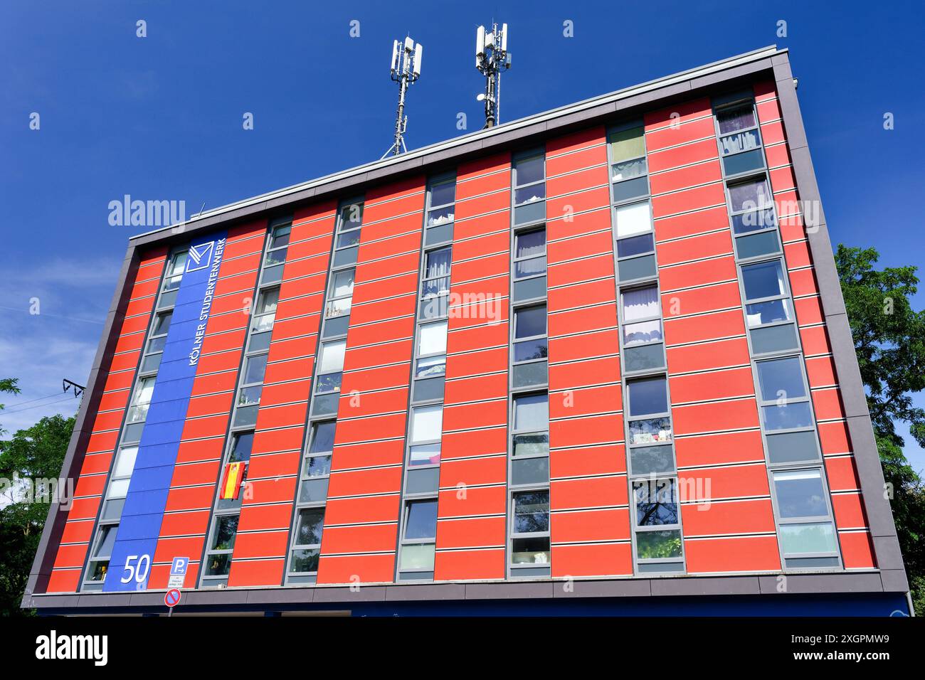 Colonia, Germania 09 luglio 2024: Dormitorio dell'unione studentesca di colonia al muro di zuelpicher Foto Stock