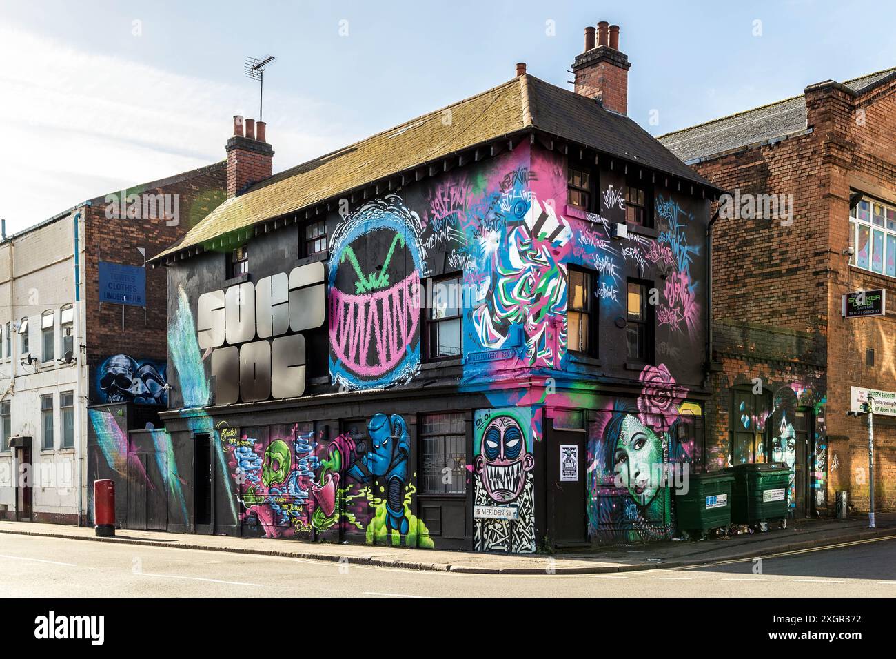 Graffiti Covered Building a Digbeth Birmingham Regno Unito Foto Stock