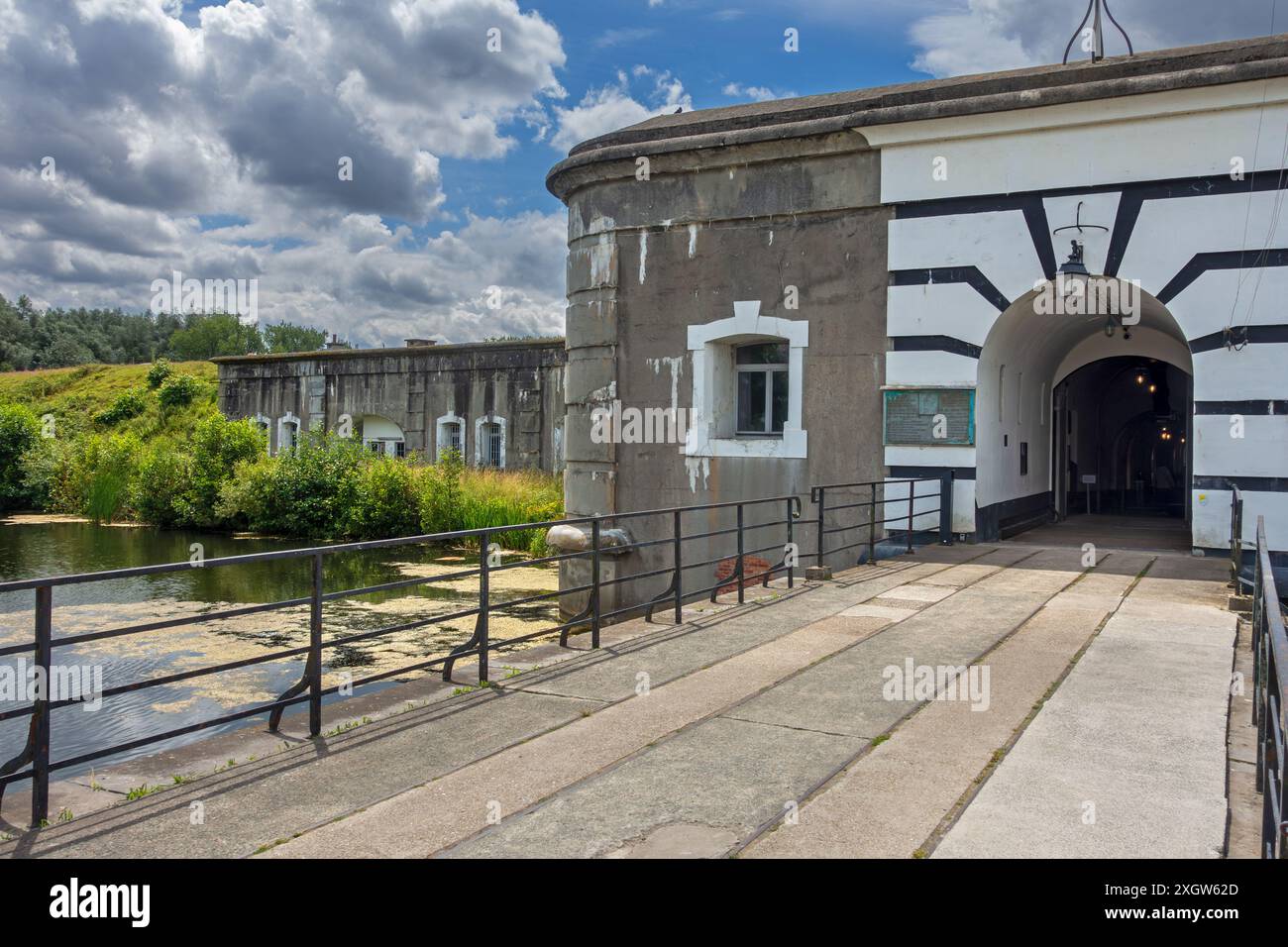 Fort van Liezele, la fortezza meglio conservata dell'area fortificata di Anversa, ora museo della prima Guerra Mondiale vicino a Puurs-Sint-Amands, provincia di Anversa, Belgio Foto Stock