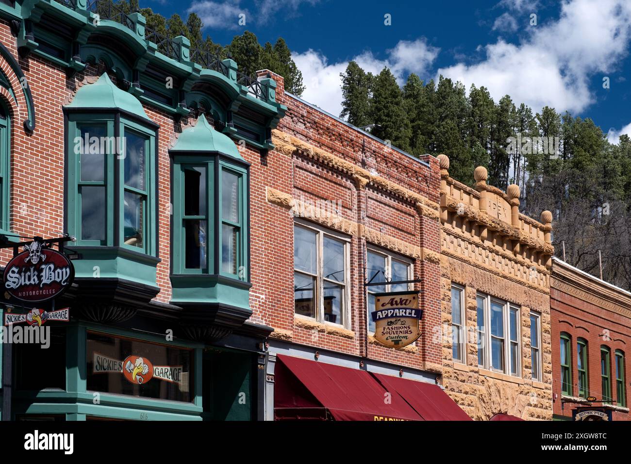 Architettura del XIX secolo della Main Street a Deadwood, South Dakota Foto Stock