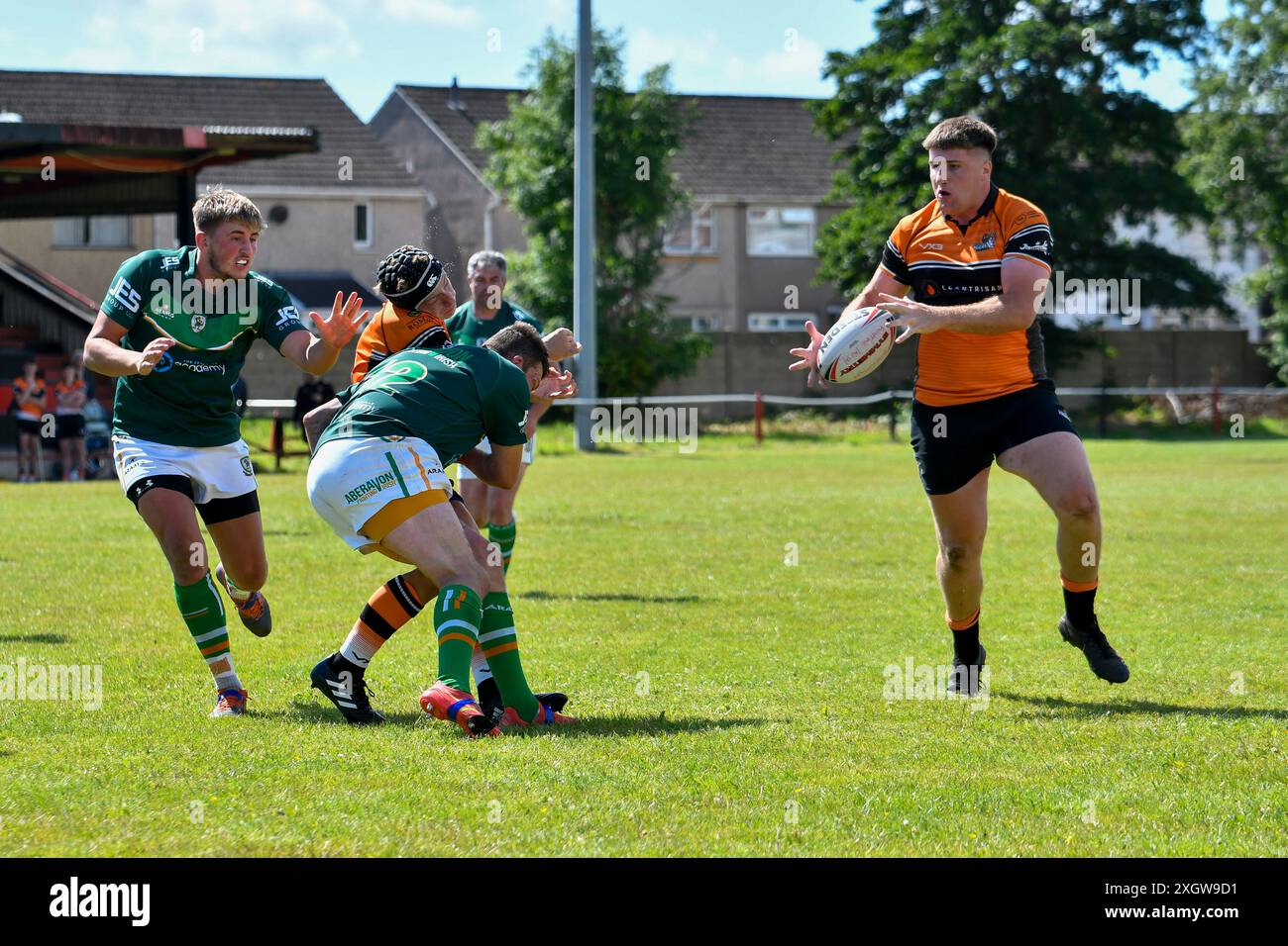 Port Talbot, Galles. 6 luglio 2024. Rob Davies dei Torfaen Tigers corre per la linea di meta durante la partita della JES Group Rugby League Conference tra Aberavon Fighting Irish e Torfaen Tigers all'Aberavon Harlequins RFC a Port Talbot, Galles, Regno Unito, il 6 luglio 2024. Crediti: Duncan Thomas/Majestic Media. Foto Stock