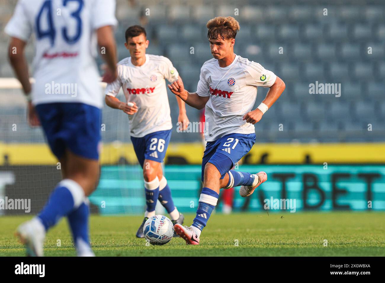 Graz, Austria. 10 luglio 2024. Partita amichevole di calcio tra l'HNK Hajduk croato e il Fenerbahce SK turco, alla Merkur Arena. A Graz, Austria, il 10 luglio 2024. Foto: Luka StanzlPIXSELL credito: Pixsell/Alamy Live News Foto Stock