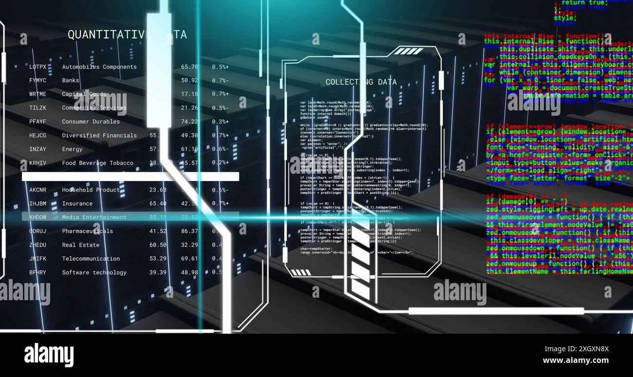 Immagine dei fasci blu dello scanner e dei file di dati di testo in elaborazione in una sala server scura Foto Stock