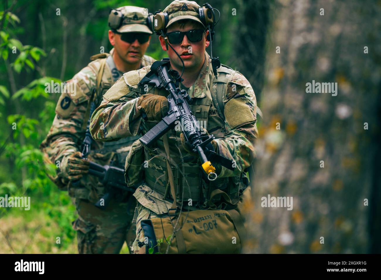 Il 175th Regiment Regional Training Institute conduce un ultimo evento di addestramento React-to-contact con gli Advanced Leadership Course sottufficiali in coordinamento con C-Company 2-211th General Support Aviation Battalion presso il Camp Ripley Training Center a Little Falls, Minnesota, il 19 maggio 2024 (foto della Guardia Nazionale del Minnesota da staff Sgt. Jorden Newbanks). Foto Stock