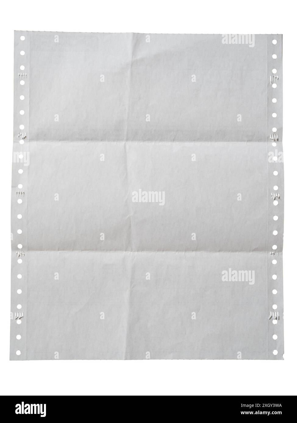 Carta a modulo continuo piegata su sfondo bianco con percorso di ritaglio Foto Stock