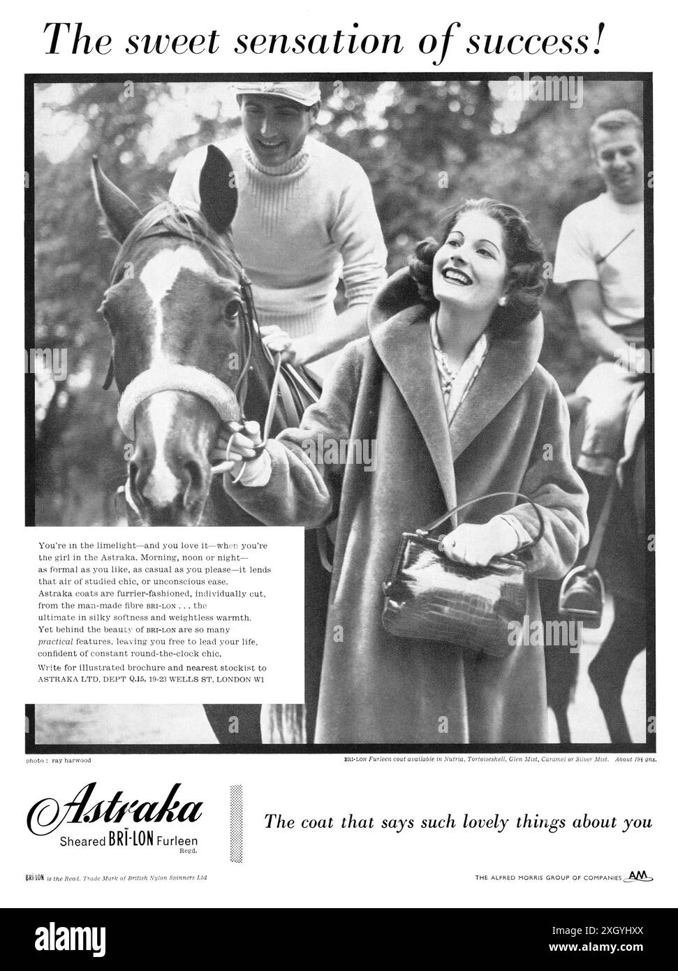 1959 pubblicità britannica per i cappotti da donna Astraka in fibra artificiale Bri-Lon. Foto Stock