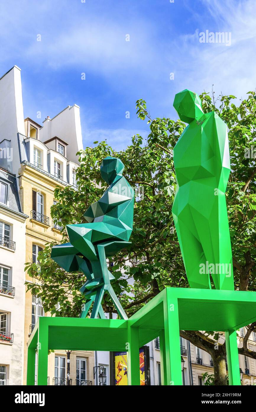 Scultura degli architetti Renzo piano e Richard Rogers (architetti del Centre Pompby Xavier Veilhan in Rue Saint-Martin, Parigi 75004, Francia. Foto Stock