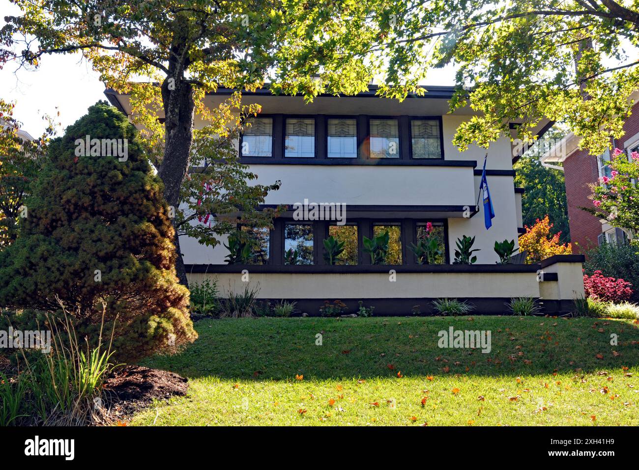 Progettata dall'architetto Frank Lloyd Wright nel 1910, la Rev. Jesse R. Zeigler House a Frankfort è l'unico edificio progettato da Wright costruito in Kentucky. Foto Stock