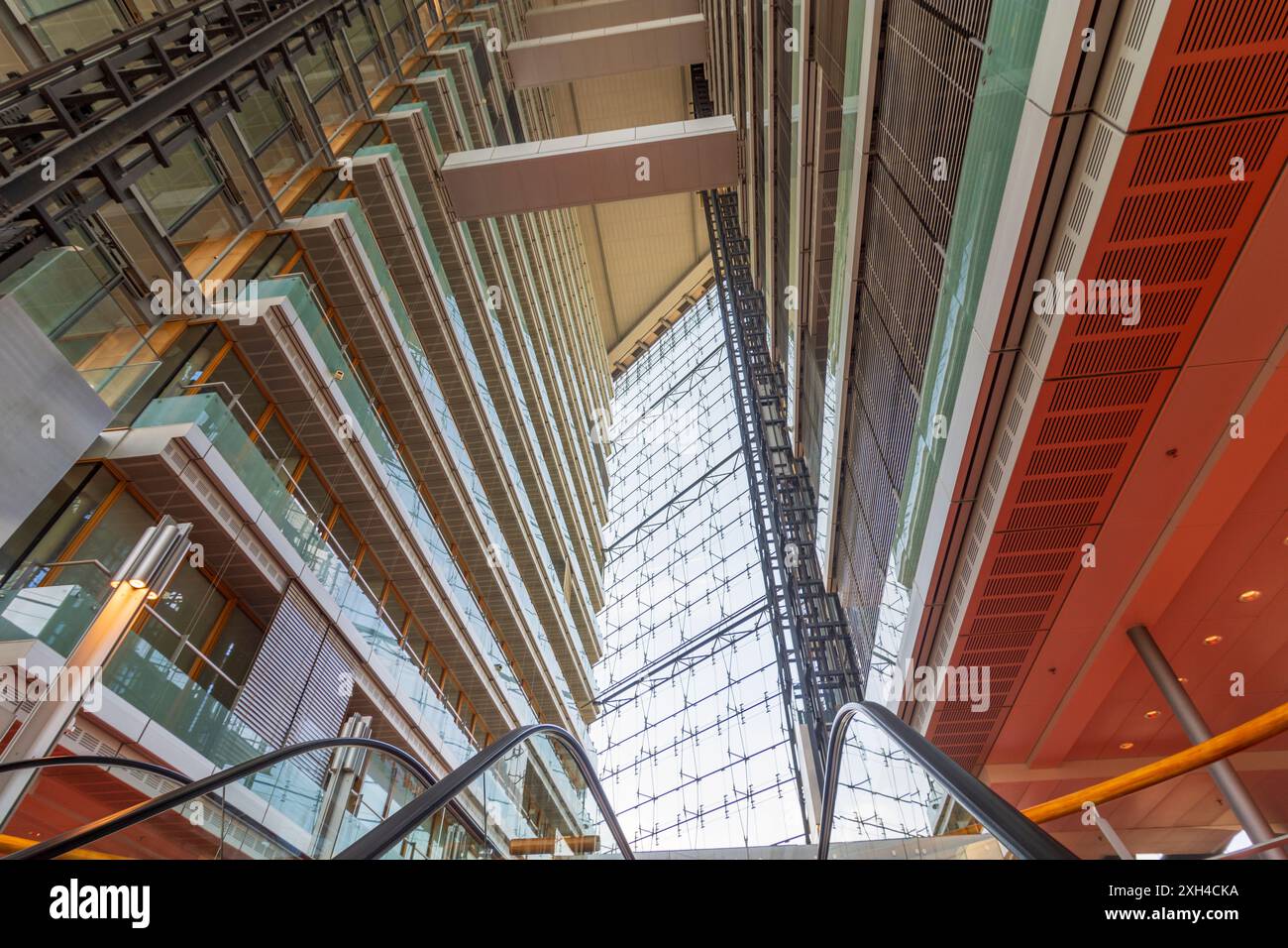 Düsseldorf: Alto Stadttor all'interno di Düsseldorf und Neanderland, Nordrhein-Westfalen, Renania settentrionale-Vestfalia, Germania Foto Stock