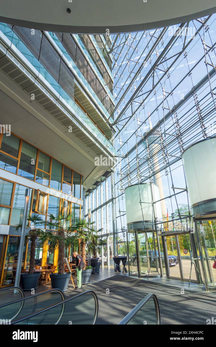Düsseldorf: Alto Stadttor all'interno di Düsseldorf und Neanderland, Nordrhein-Westfalen, Renania settentrionale-Vestfalia, Germania Foto Stock