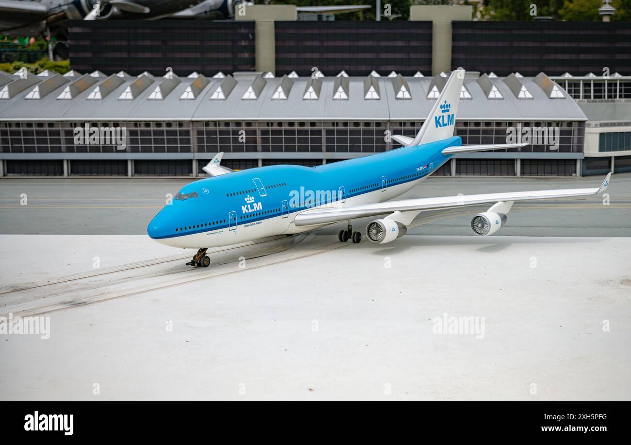 parco in miniatura madurodam con aerei delle miniature delle compagnie aeree klm Foto Stock parco in miniatura madurodam con aerei delle miniature delle compagnie aeree klm Foto Stock