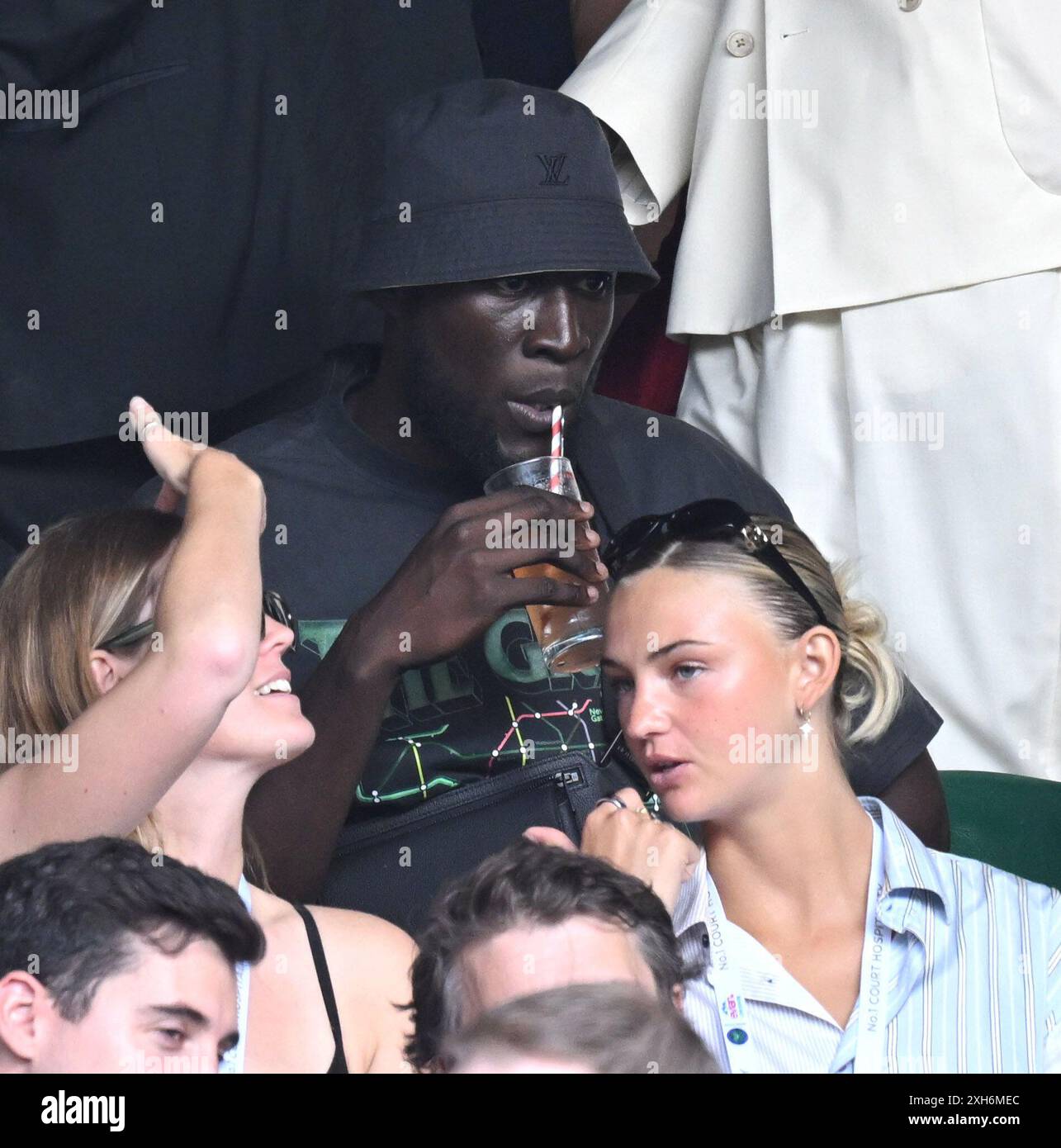 La foto deve essere accreditata ©Alpha Press 079965 11/07/2024 Stormzy mia Regan Day Eleven dei Wimbledon Tennis Championships 2024 di Londra Foto Stock