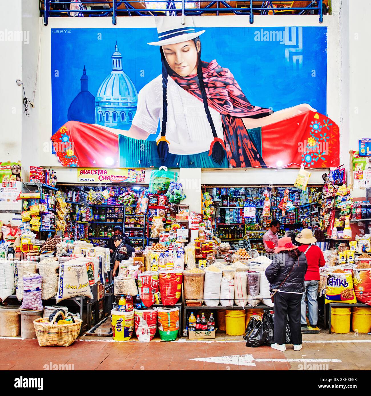 Market 10 de agosto, un mercato all'aperto a Cuenca, Ecuador, Sud America Foto Stock