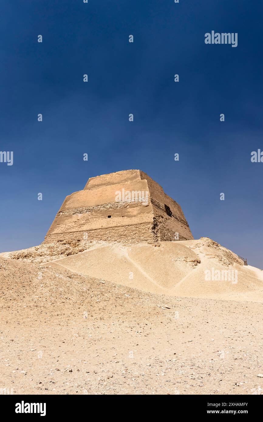 Meidum Pyramid(Maydum, Maidum, Meydum), Faraone Huni e Sneferu, Governatorato di beni Suef, Egitto, Nord Africa, Africa Foto Stock