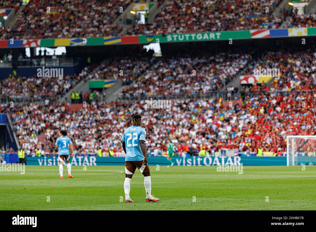 Jeremy Doku è stato visto durante la partita di UEFA Euro 2024 tra le squadre nazionali di Ucraina e Belgio alla MHPArena di Stoccarda, Germania (Maciej Rogowski) Foto Stock