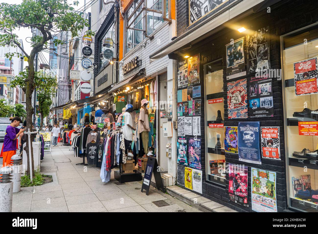 Shinsaibashi è un distretto nel quartiere Chūō-ku di Osaka, in Giappone, e la principale area commerciale della città, Foto Stock