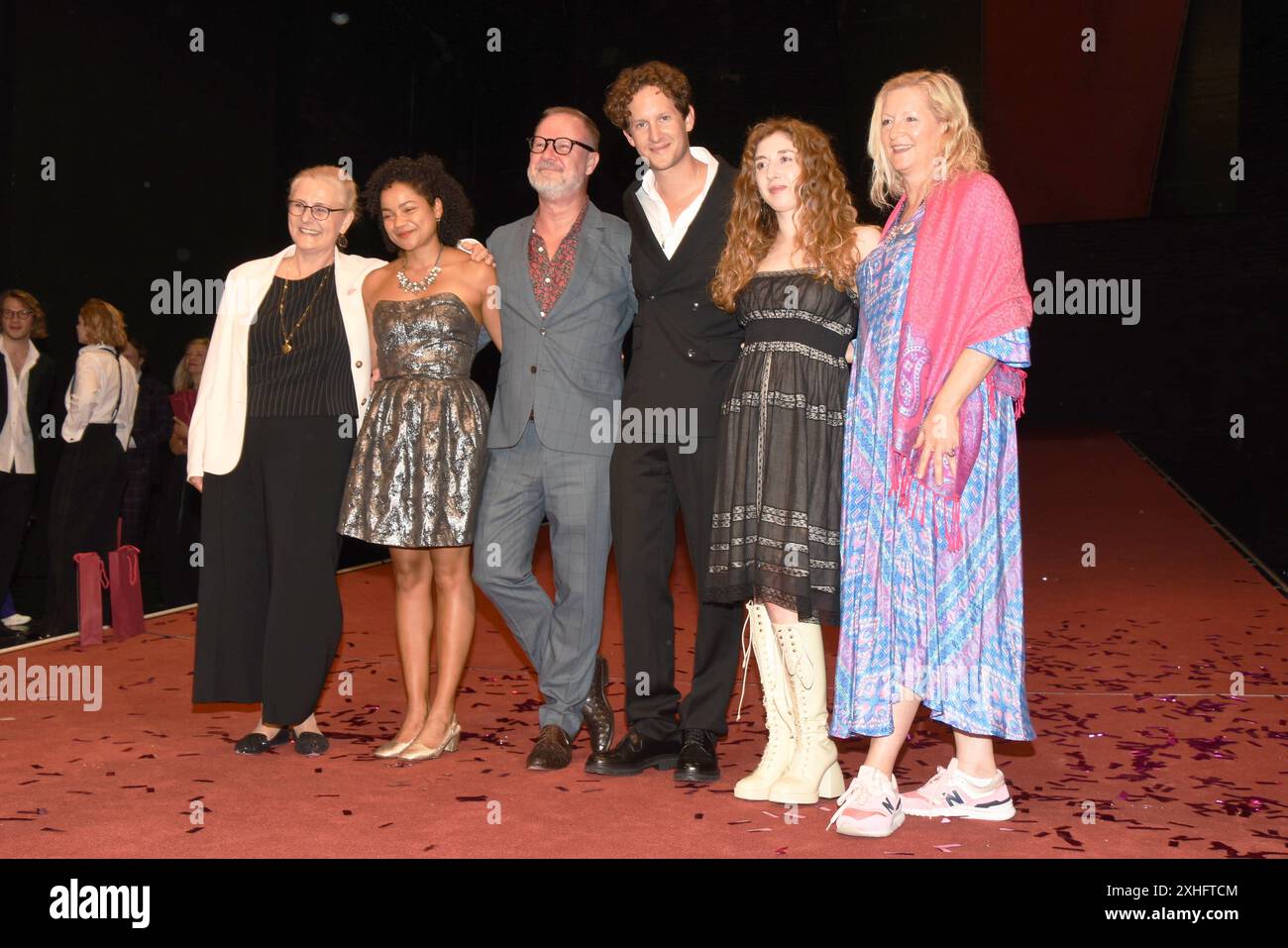 Marissa Biebl Vorsitzende Freunde des Residenztheater Isabell Antonia Hoeckel Schauspielerin Foerderpreistraegerin Andreas Beck Intendente Moritz Treuenfels Schauspieler Kurt Meisel Preistraeger Vassilissa Reznikof Schauspielerin Foerderpreistraegerin Birgitt Bauhauser STV. Vorstzende Freunde des Residenztheater Muenchen 14.07.2024 Residenztheateater Die Verleihung des Kurt-Meisel-Preises an Moritz Treuenfels und der beiden Foerderpreise an Isabell Antonia Hoeckel und Vassilissa Reznikoff erfolgt in einer Matinee Muenchen **** Marissa Biebl Presidente Friends of the Residenztheater Isabell Antoni Foto Stock