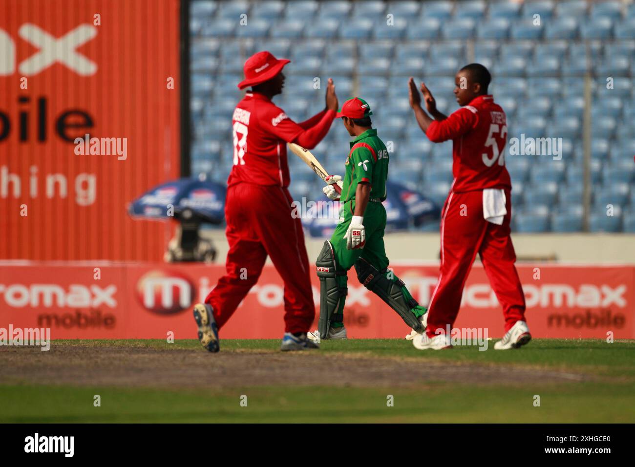 Bangladesh-Zimbabwe First One Day Inter National (ODI) Match of Five Match Series allo Sher-e-Bangla National Cricket Stadium di Mirpur, Dhaka, Banglade Foto Stock