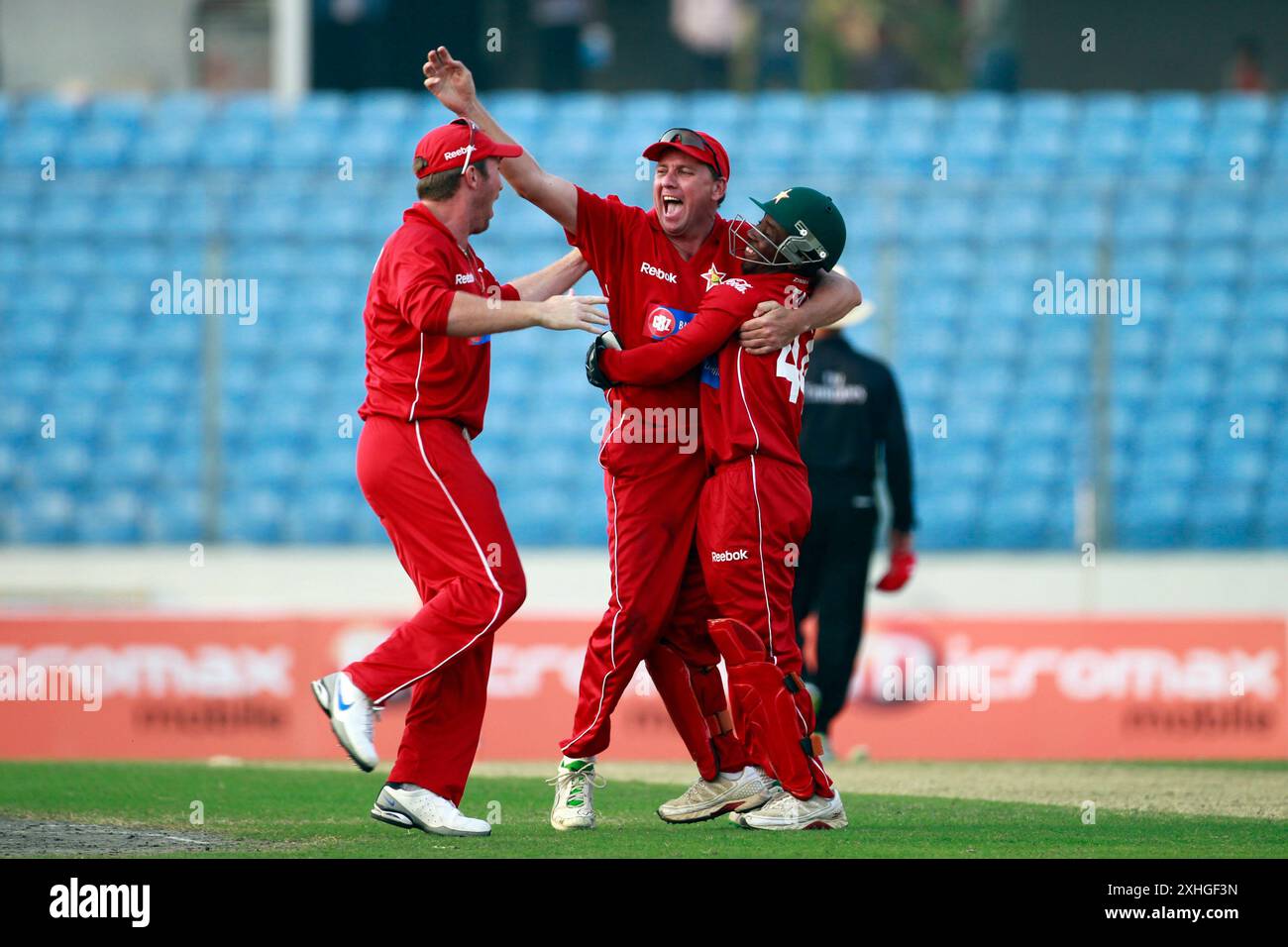 Bangladesh-Zimbabwe First One Day Inter National (ODI) Match of Five Match Series allo Sher-e-Bangla National Cricket Stadium di Mirpur, Dhaka, Banglade Foto Stock