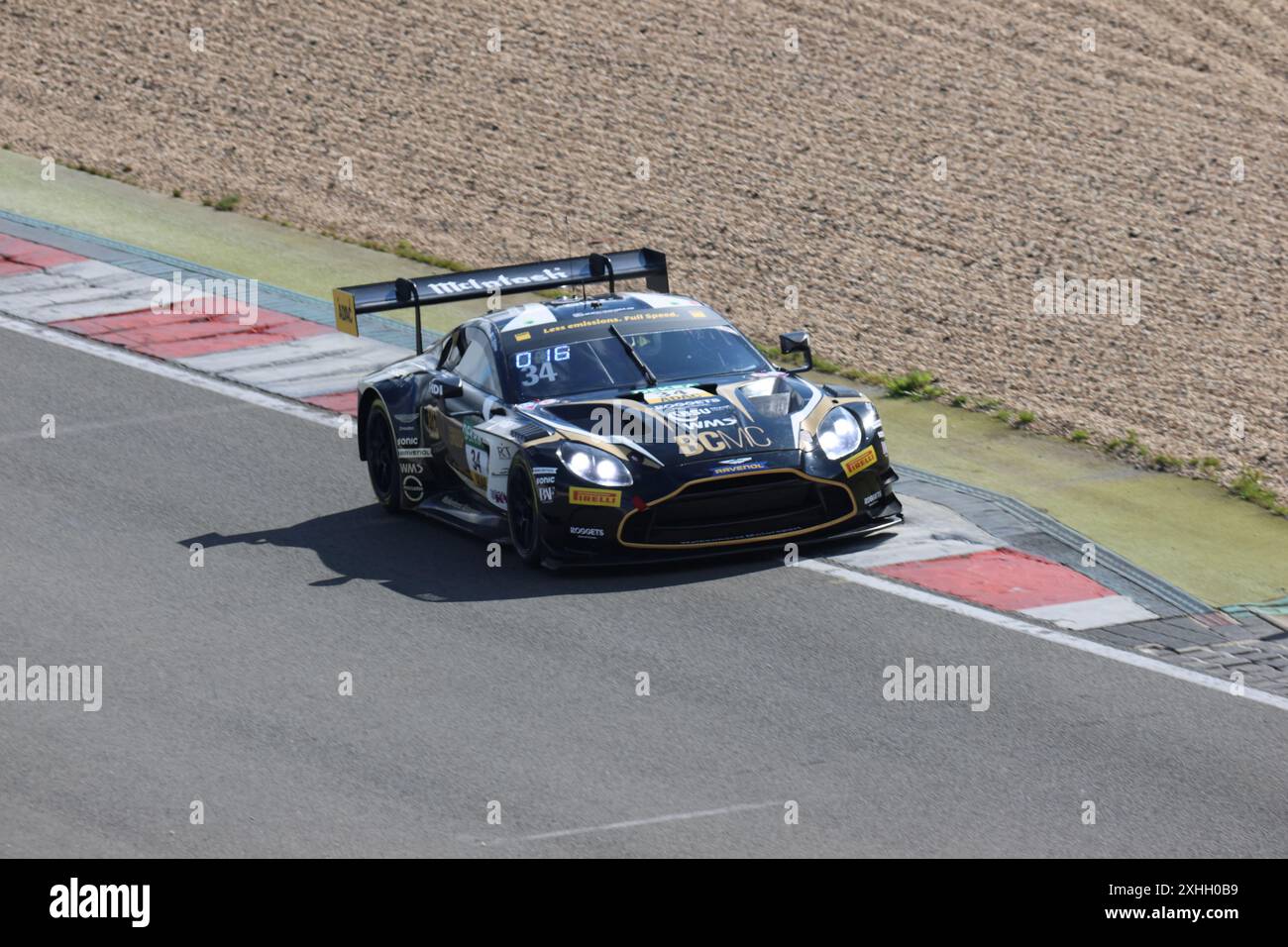 Denis Bulatov (DEU) / Mike David Ortmann (DEU), #34, Aston Martin Vantage AMR GT3, Team: Walkenhorst Motorsport (DEU), Motorsport, ADAC GT Masters, Nuerburgring, Rennen 5, Samstag, 13.07.2024 foto: Eibner-Pressefoto/Juergen Augst Foto Stock