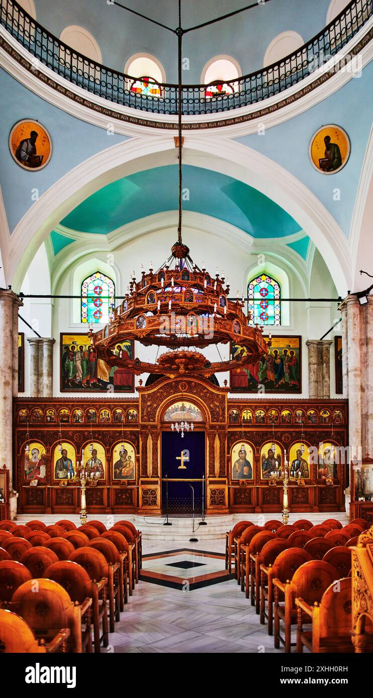 Interno della chiesa di San Tito, Heraklion, isola di Creta, Grecia, Europa Foto Stock