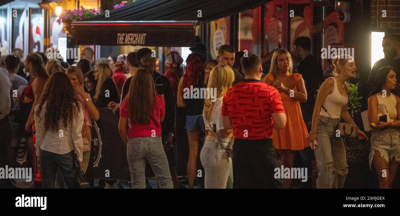 Brentwood Essex 14 luglio 2024 ha abbattuto i tifosi a Brentwood, Essex alla finale di Euro Cup tra Inghilterra e Spagna crediti: Ian Davidson/Alamy Live News Foto Stock
