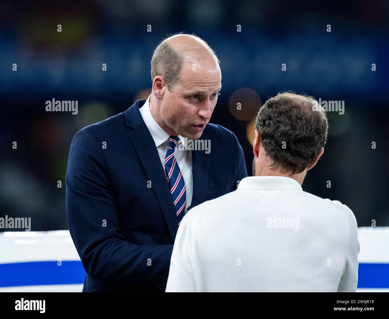 Gareth Southgate (Inghilterra, allenatore) ist enttauescht ueber die Niederlage und den verpassten Titel und wird von Prinz William, Prince of Wales, getroestet, GER, Spagna (ESP) vs Inghilterra (ENG), Fussball Europameisterschaft, UEFA EURO 2024, finale, 14.07.2024 foto: Foto Eibner-Pressederlage/Michael Memmler Foto Stock