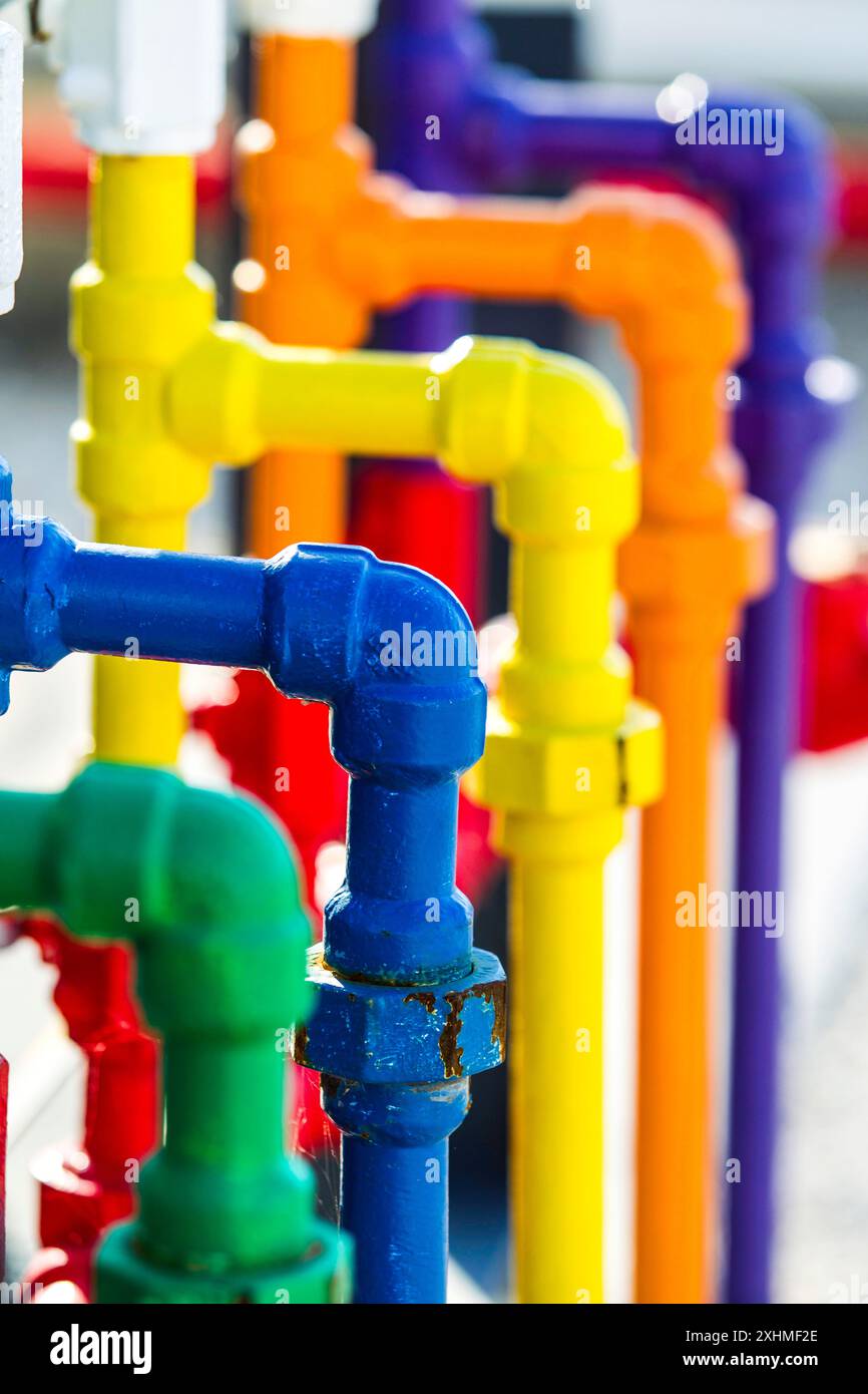 Tubo colorato nell'impianto chimico del Texas Foto Stock