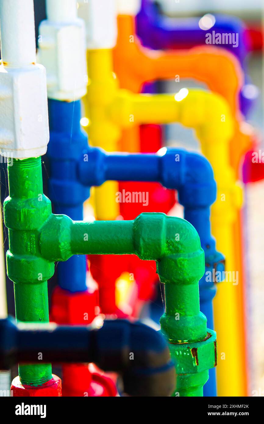 Tubo colorato nell'impianto chimico del Texas Foto Stock