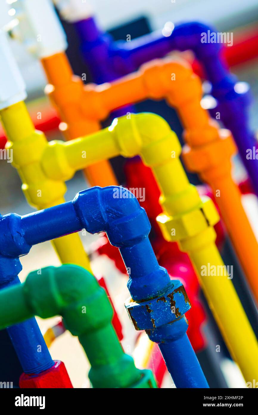 Tubo colorato nell'impianto chimico del Texas Foto Stock