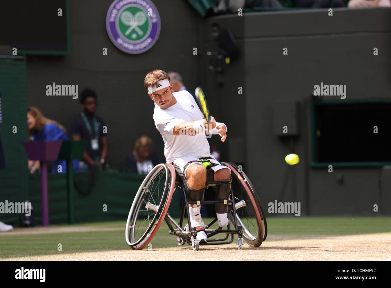 Martin De la Puente di Spagna nel campionato maschile di Wimbledon 2024. Foto Stock