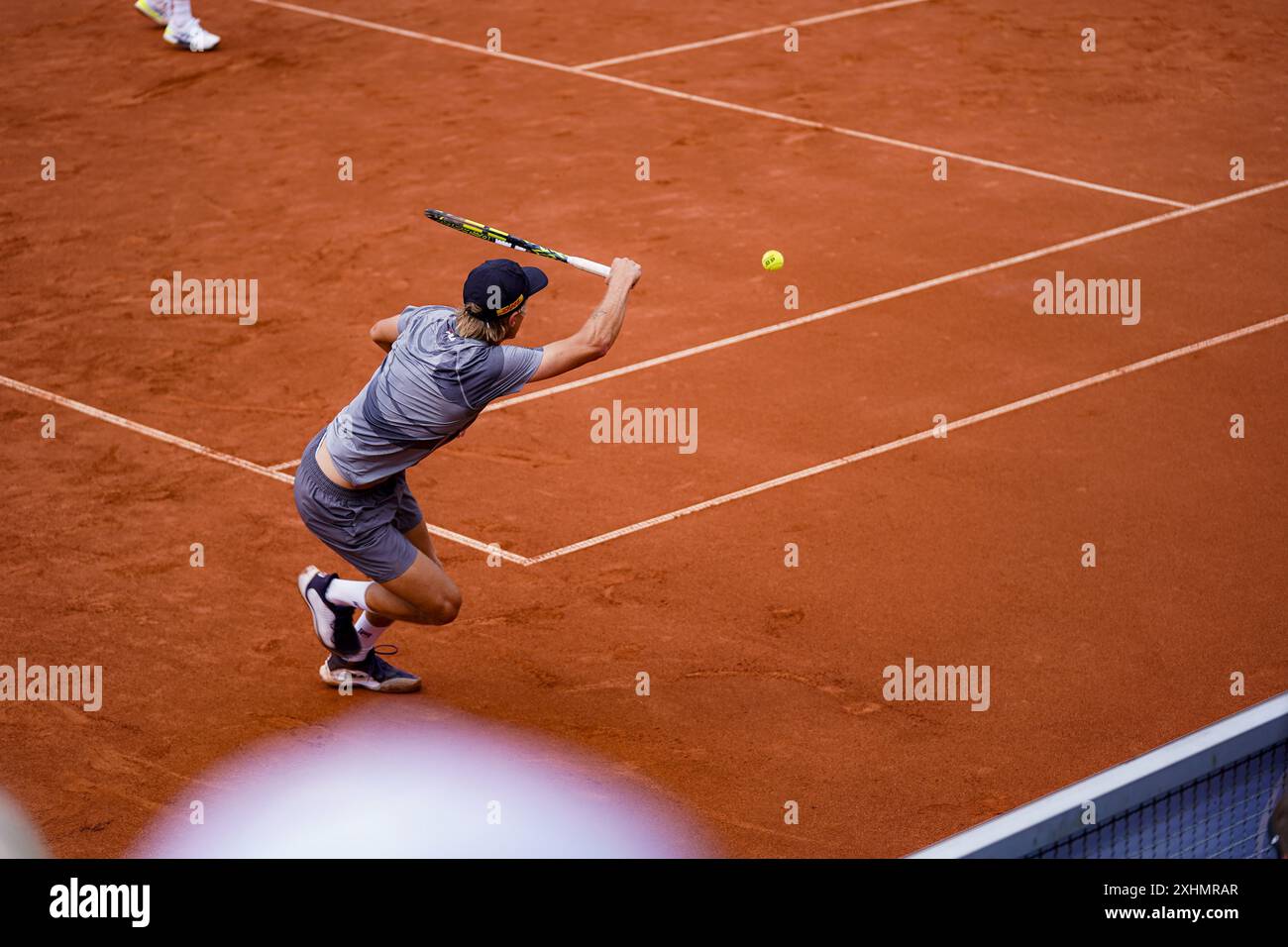 Båstad, ATP 250, Svezia, 07 15 2024, Leo Borg gioca il primo turno di doppio con William Rejchtman Vinciguerra. Domani Leo Borg giocherà il primo turno di singoli contro Rafael Nadal, entrambi ottengono la Wild card per il torneo. Leo BorgRafa Nadal parla con i media. Crediti: Daniel Bengtsson/Alamy Live News Foto Stock