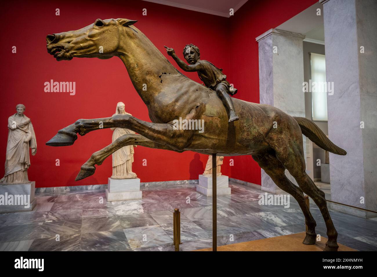 Fantino di Artemision, una grande statua ellenistica in bronzo di un giovane ragazzo a cavallo, datata intorno al 150-140, persa in un naufragio nell'antichità, e. Foto Stock