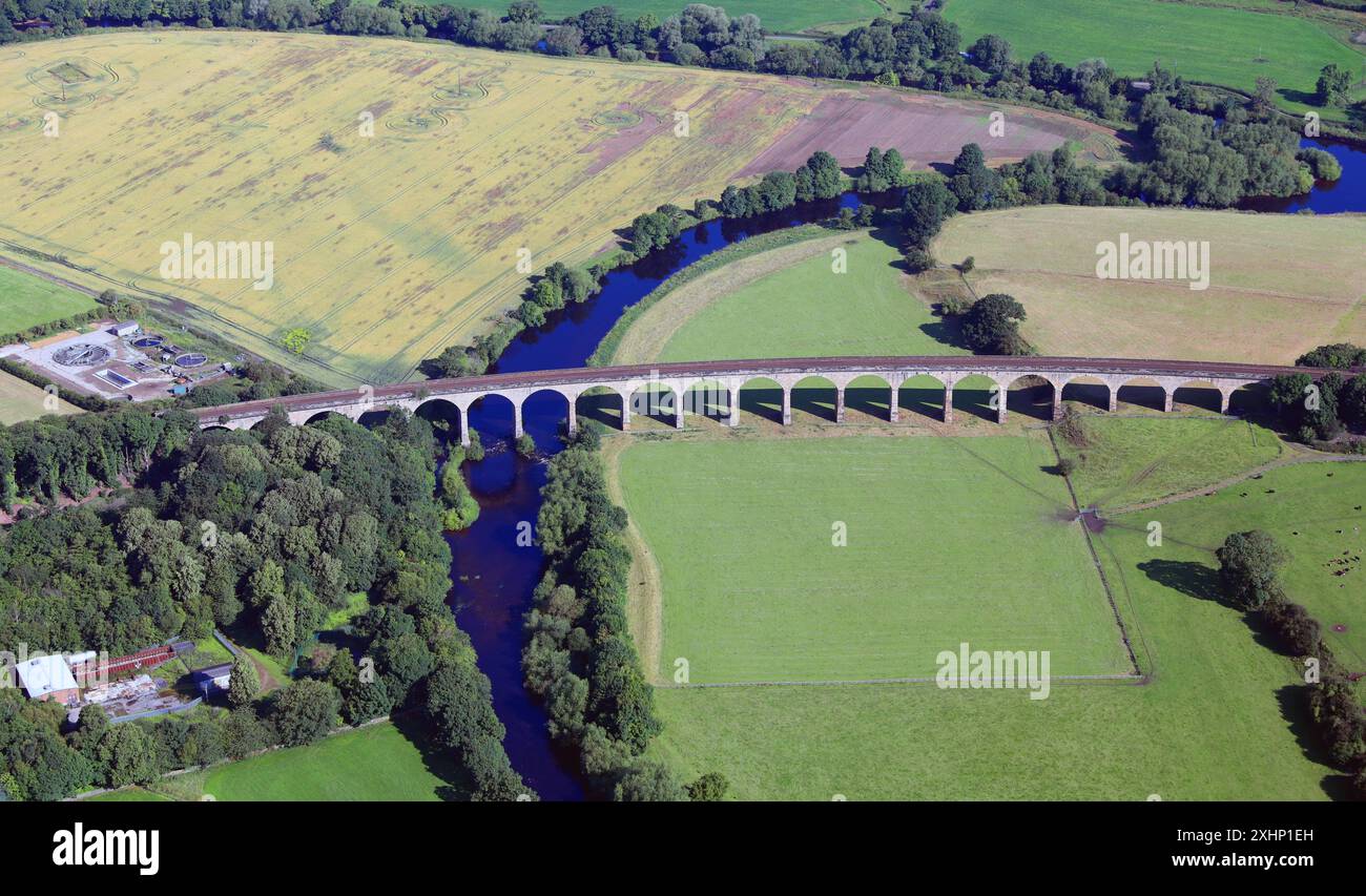 Vista aerea del viadotto di Arthington (noto anche come viadotto di Wharfedale) vicino a Pool a Wharfedale, Otley, West Yorkshire Foto Stock